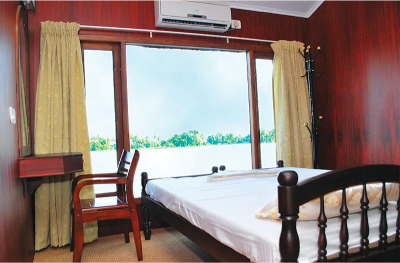 מלון Alappuzha Cosy Premium Houseboats מראה חיצוני תמונה